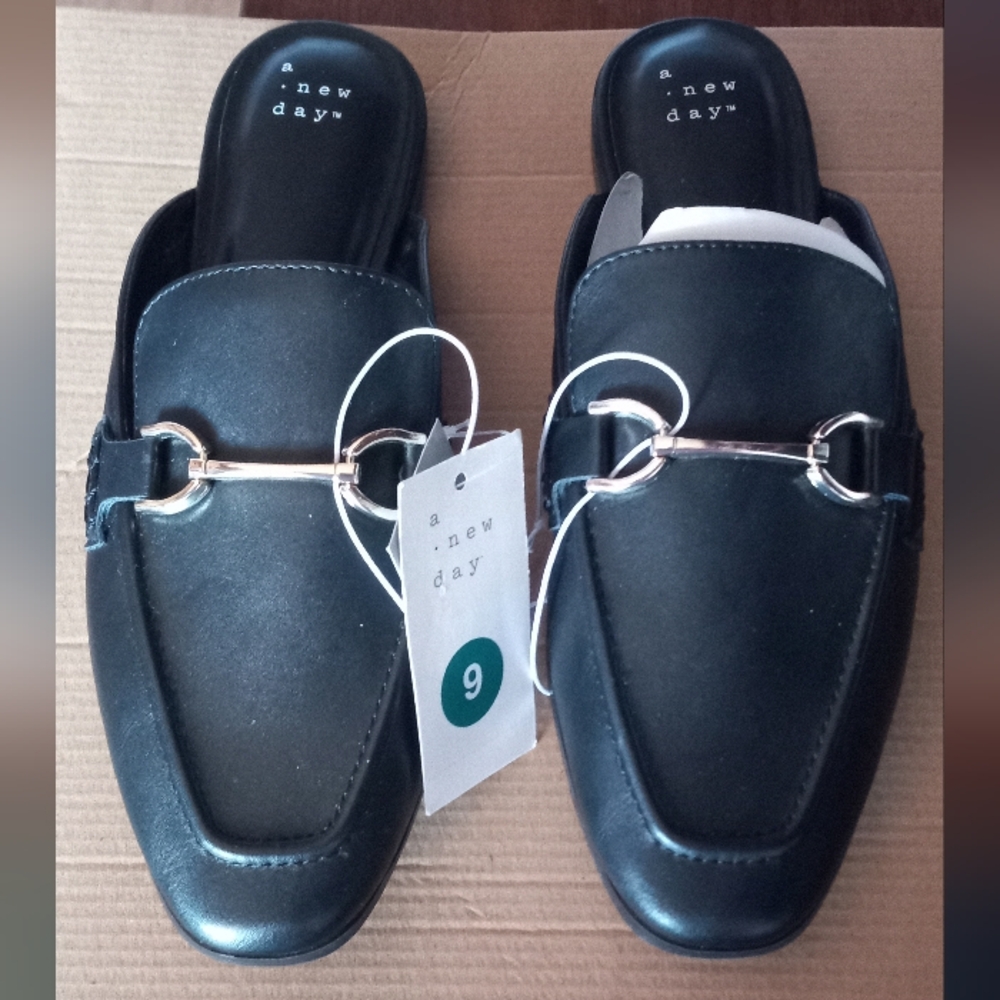 A New Day Sandy Mule  NWT